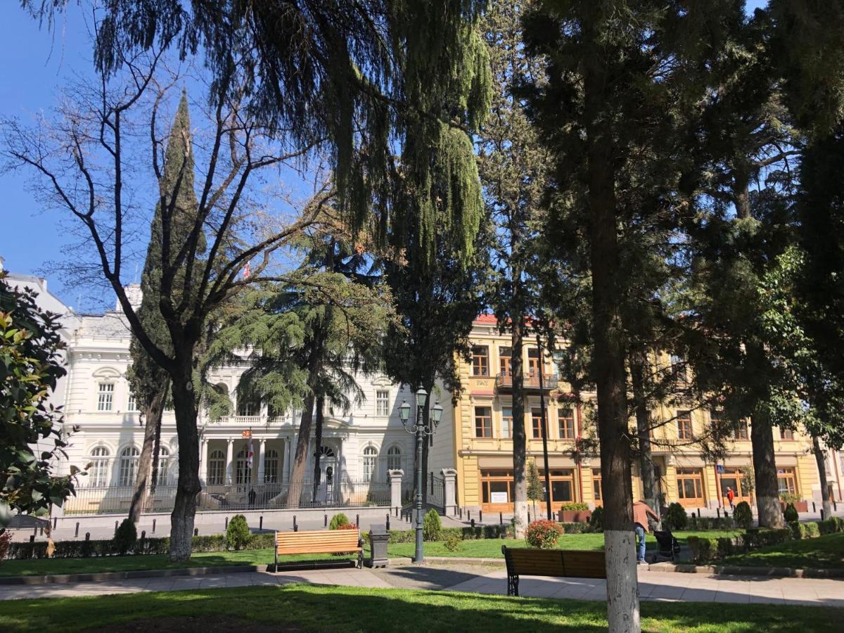 In The Old Center, Presidential Area